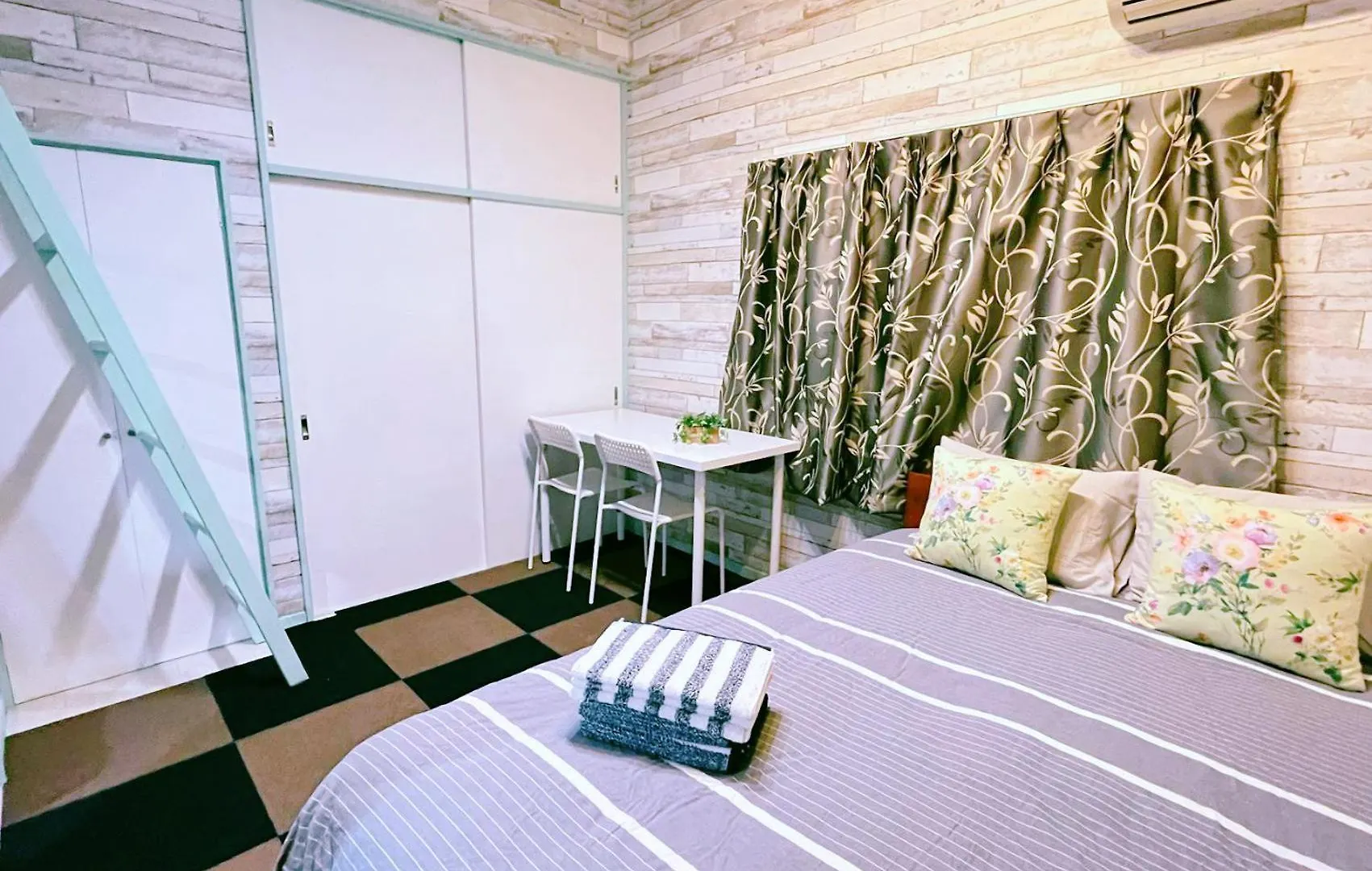 Apartment 池袋から2駅/駅から徒歩5分/新宿直通/駅近くに商店街あり Tokyo