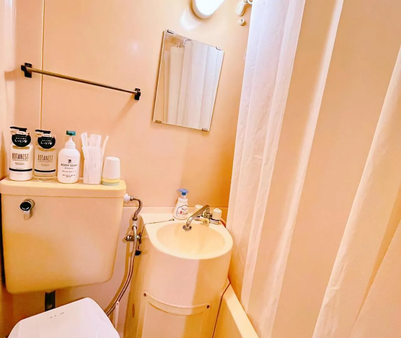 池袋から2駅/駅から徒歩5分/新宿直通/駅近くに商店街あり Tokyo Apartment